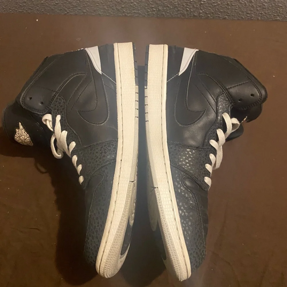 Jordan Black and White Men's Sneakers Air Jordan 1 Low 86 Pure Platinum - Picture 4 of 11